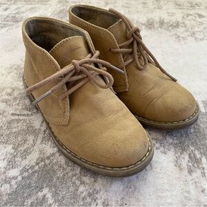The Children’s Place Boys Classic Tan Lace Up Shoes Size 12